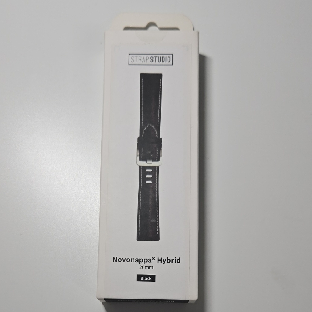 Strap Studio Black Hybrid Watch Strap